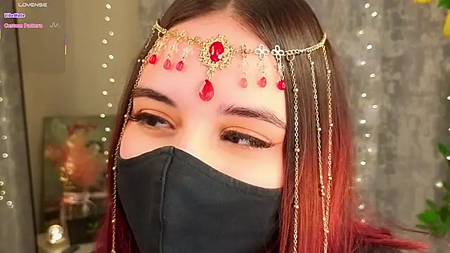 LunaraRada online show from 02/01/26, 06:06
