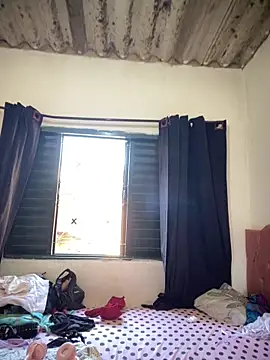 Snapshot of EggedGrowth chatting on 04/29/26, 02:21 EggedGrowth online show from 04/29/26, 02:21