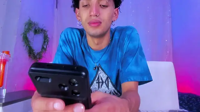 Snapshot of josesweet_ chatting on 09/29/25, 07:08 josesweet  online show from 09/29/25, 07:08