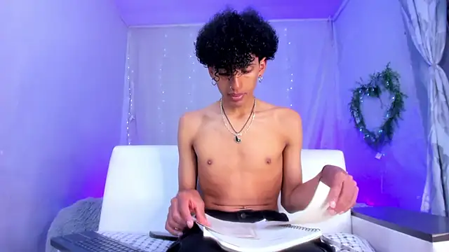 Snapshot of josesweet_ chatting on 10/30/25, 01:09 josesweet  online show from 10/30/25, 01:09