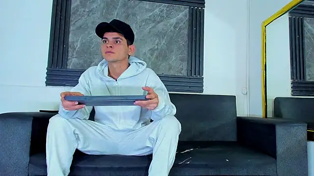 liam coleman25 online show from 02/19/26, 04:31