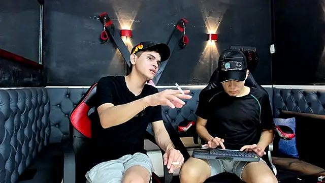 liam coleman25 online show from 12/02/25, 04:47