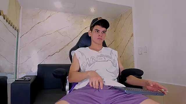 liam coleman25 online show from 01/12/26, 04:30