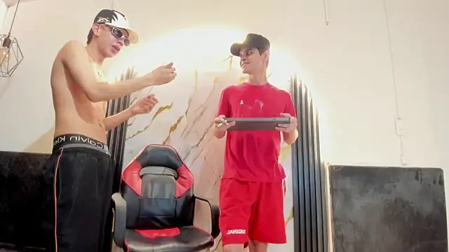 liam coleman25 online show from 02/03/26, 06:22