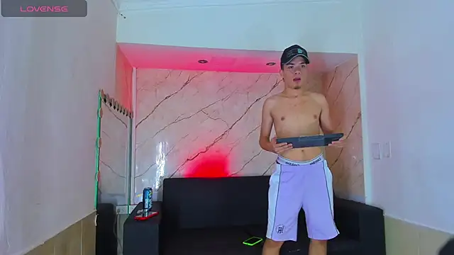 liam coleman25 online show from 11/07/25, 04:17