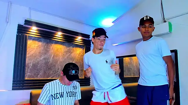 liam coleman25 online show from 11/15/25, 04:27