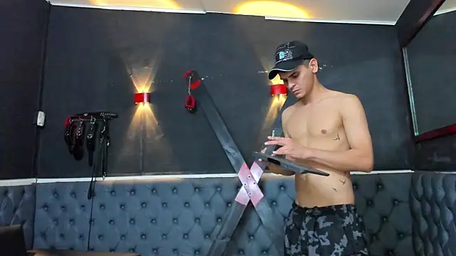 liam coleman25 online show from 11/25/25, 04:46