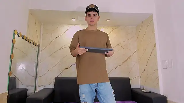 liam coleman25 online show from 01/09/26, 04:41