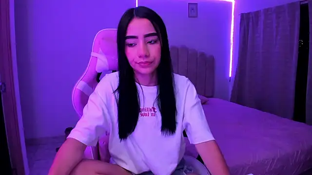 ISABELFORYOU1 online show from 10/06/25, 12:23