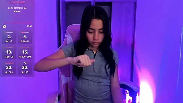 ISABELFORYOU1 online show from 11/28/25, 10:21