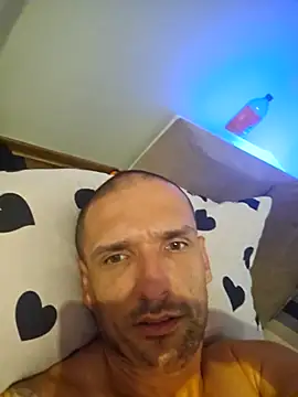 Ando1992 online show from 09/25/25, 05:13