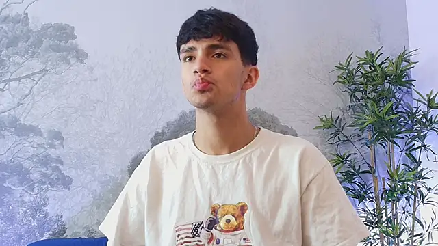 Snapshot of Axel_Draven chatting on 12/16/25, 11:36 Axel Draven online show from 12/16/25, 11:36