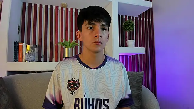 Snapshot of Axel_Draven chatting on 11/21/25, 11:31 Axel Draven online show from 11/21/25, 11:31