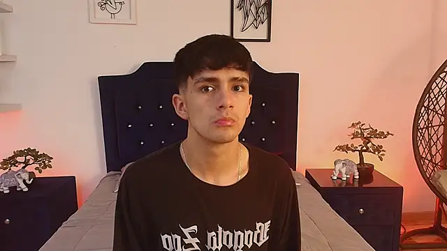 Snapshot of Axel_Draven chatting on 10/24/25, 11:20 Axel Draven online show from 10/24/25, 11:20