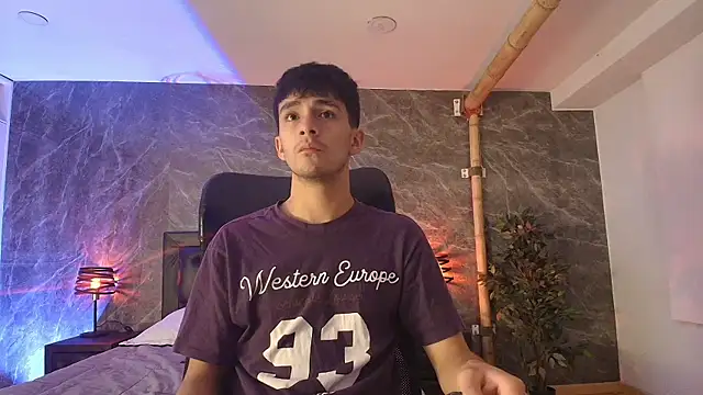 Snapshot of Axel_Draven chatting on 07/01/26, 03:29 Axel Draven online show from 07/01/26, 03:29