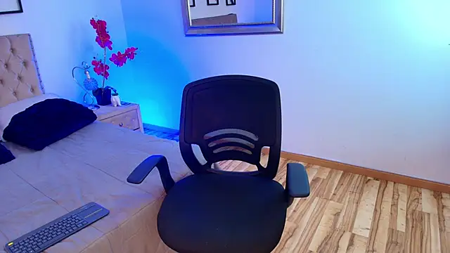 Snapshot of Axel_Draven chatting on 10/06/25, 11:22 Axel Draven online show from 10/06/25, 11:22