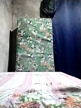 Snapshot of Ella_marie14 chatting on 03/03/26, 05:58 Ella marie14 online show from 03/03/26, 05:58