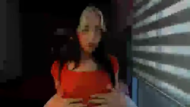 Snapshot of Kittyross chatting on 10/14/25, 08:42 Kittyross online show from 10/14/25, 08:42