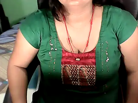 BABITA KUMARII online show from 09/28/25, 11:23
