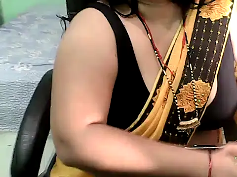 Snapshot of BABITA_KUMARII chatting on 04/13/26, 04:55 BABITA KUMARII online show from 04/13/26, 04:55