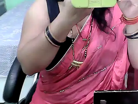 Snapshot of BABITA_KUMARII chatting on 04/08/26, 05:03 BABITA KUMARII online show from 04/08/26, 05:03