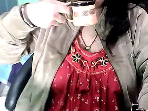 BABITA KUMARII online show from 12/19/25, 04:42