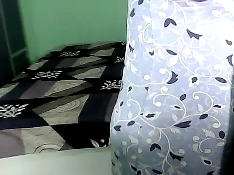 BABITA KUMARII online show from 10/17/25, 08:28