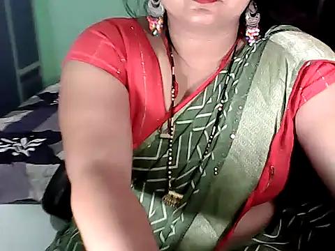 BABITA KUMARII online show from 10/17/25, 08:32