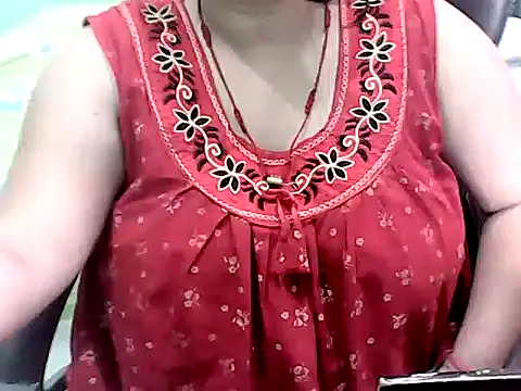 Snapshot of BABITA_KUMARII chatting on 06/11/26, 10:01 BABITA KUMARII online show from 06/11/26, 10:01