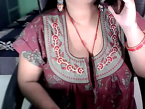 BABITA KUMARII online show from 10/12/25, 04:08