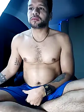 Snapshot of LucasGaeel chatting on 11/21/25, 10:47 LucasGaeel online show from 11/21/25, 10:47