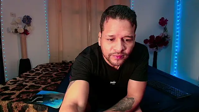 LucasGaeel online show from 04/12/26, 12:52