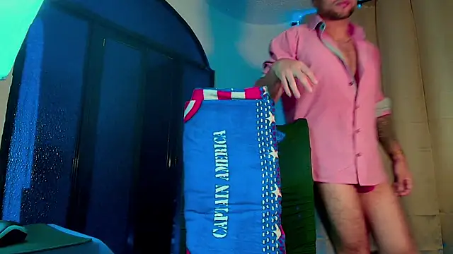 Snapshot of LucasGaeel chatting on 11/05/25, 10:46 LucasGaeel online show from 11/05/25, 10:46