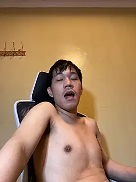 asian guy 69 online show from 11/09/25, 10:41