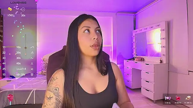 Snapshot of kloe28 chatting on 02/28/26, 03:50 kloe28 online show from 02/28/26, 03:50