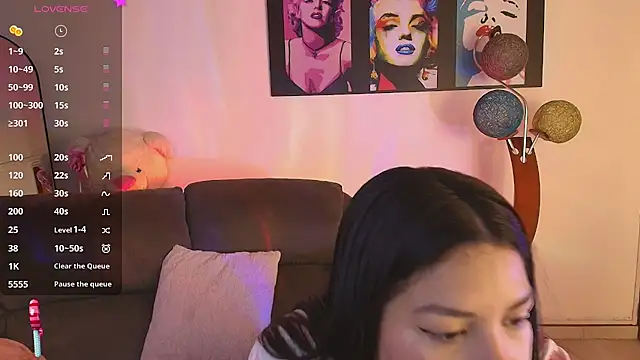 kloe28 online show from 05/05/26, 03:53