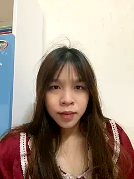 Hanaa07  online show from 10/18/25, 12:34