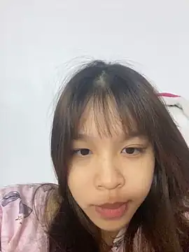 Hanaa07  online show from 11/01/25, 12:43