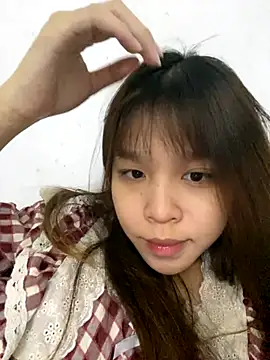 Hanaa07  online show from 10/12/25, 05:09