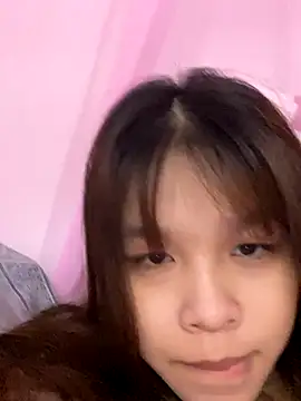 Hanaa07  online show from 11/01/25, 12:39