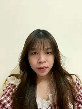 Hanaa07  online show from 10/05/25, 12:23