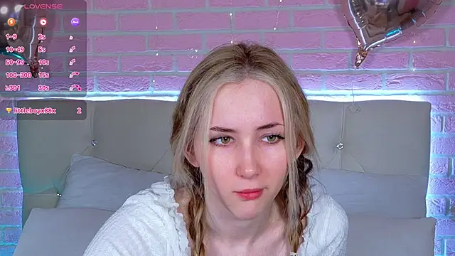 LiraKink online show from 11/22/25, 04:44