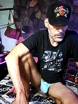 Snapshot of mexi16 chatting on 11/01/25, 04:30 mexi16 online show from 11/01/25, 04:30