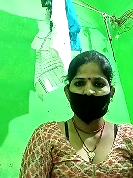 Cuty nensi online show from 10/28/25, 05:50
