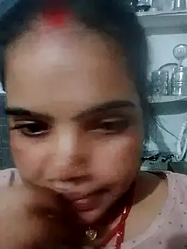 Snapshot of Cuty_nensi chatting on 09/26/25, 04:25 Cuty nensi online show from 09/26/25, 04:25