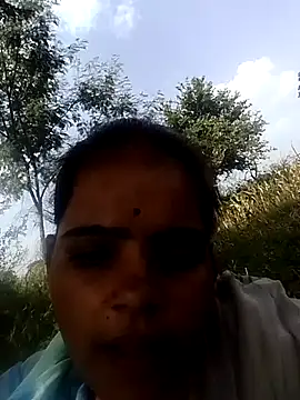 Snapshot of Cuty_nensi chatting on 10/08/25, 07:54 Cuty nensi online show from 10/08/25, 07:54