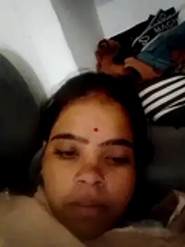Snapshot of Cuty_nensi chatting on 10/14/25, 06:36 Cuty nensi online show from 10/14/25, 06:36