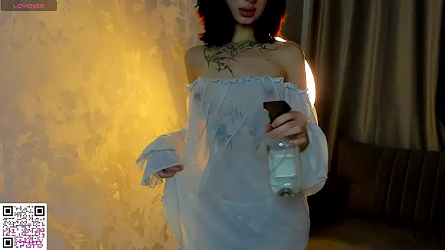 Snapshot of Michelle_Murray chatting on 11/25/25, 09:59 Michelle Murray online show from 11/25/25, 09:59