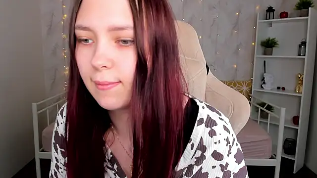 Monica  Queen online show from 04/18/26, 05:43