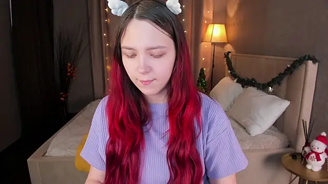 Monica  Queen online show from 12/05/25, 05:28